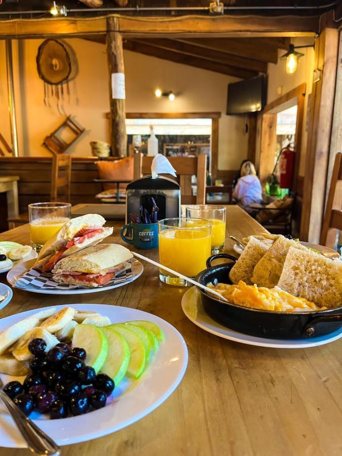 Las Bravas Lodge Las Trancas Bagian luar foto