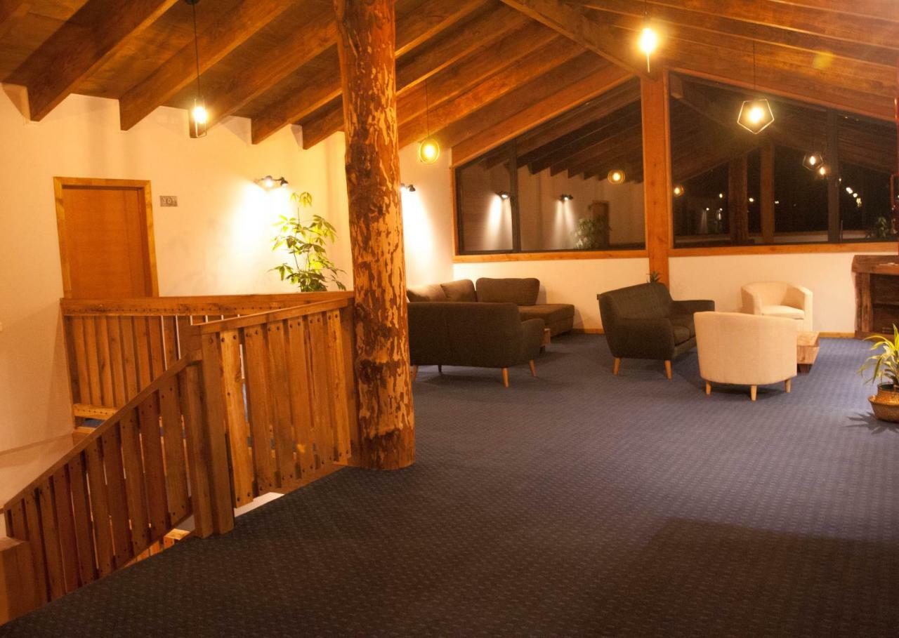 Las Bravas Lodge Las Trancas Bagian luar foto